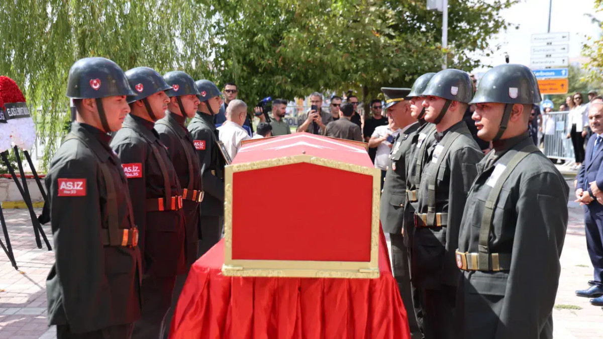 Tank Uzman Çavuş Coşkun Sevim görev sırasında şehit oldu
