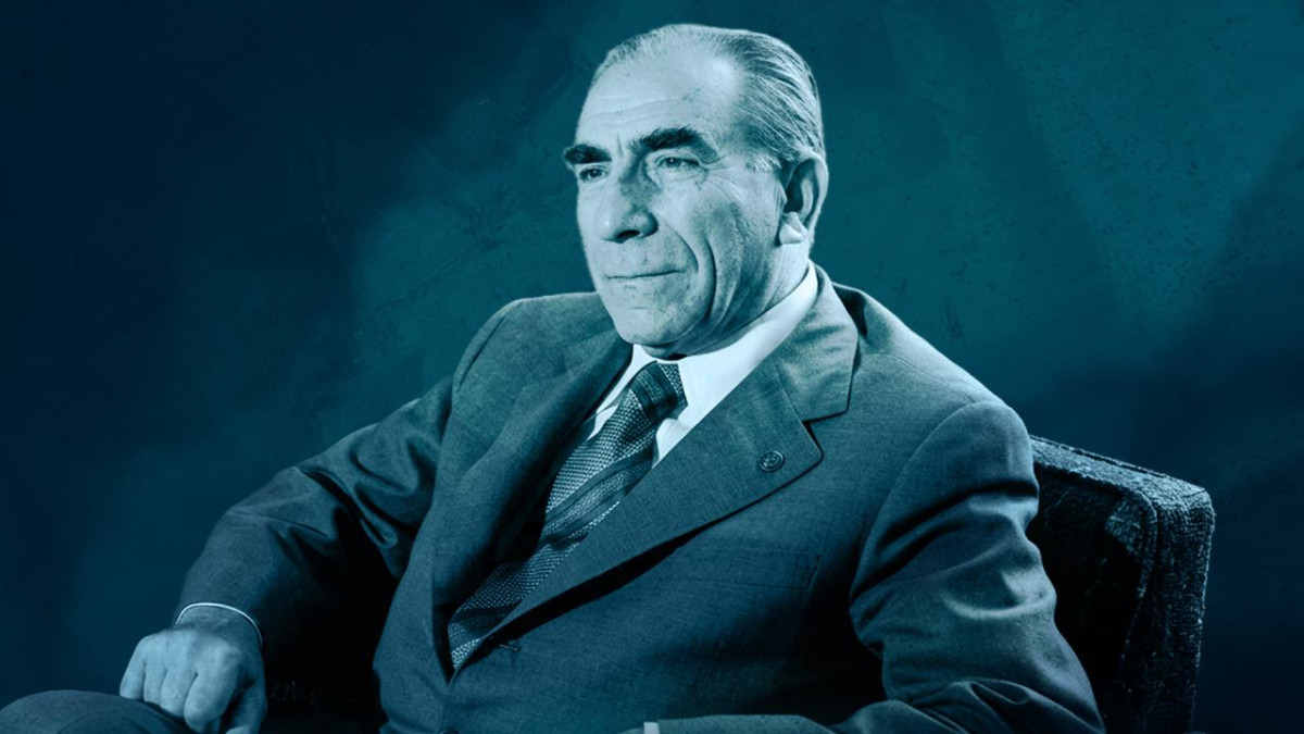 Alparslan Türkeş kimdir? Askerlikten MHP liderliğine uzanan hayatı