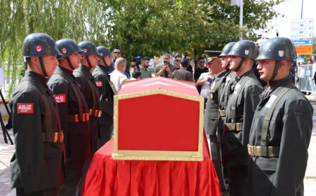 Tank Uzman Çavuş Coşkun Sevim görev sırasında şehit oldu