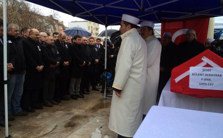 Şehit Binbaşı Bülent Albayrak’ın adı Akil Dağı’ndan okullara uzandı