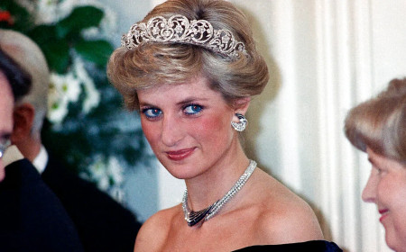 Prenses Diana kimdir? Kraliyetten insani yardım sembolüne uzanan hayat